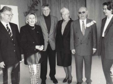 Heinrich Behne (2.v.r.) nach seiner Verabschiedungsfeier mit Ehefrau Helga, Kreisdirektorin Silke Meyn(r.) Erich Milkereit, Ute Scholz du Dr. Karl-Heinz- Wunn