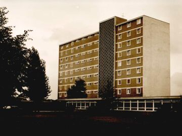 Das fertiggestellte Blindenheim mit Bürogebäude in Hannover April 1960